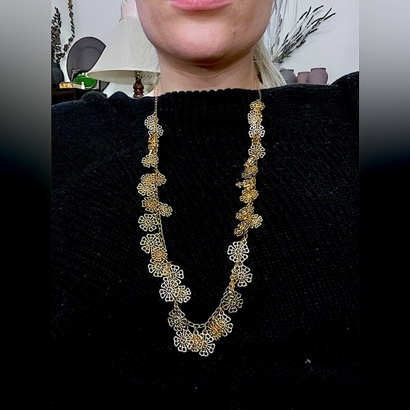 Beautiful gold Talbots artistic necklace! - Picture 1 of 4